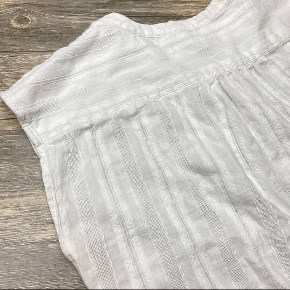 •Vince Camino white textured blouse• Size S - Picture 8 of 9